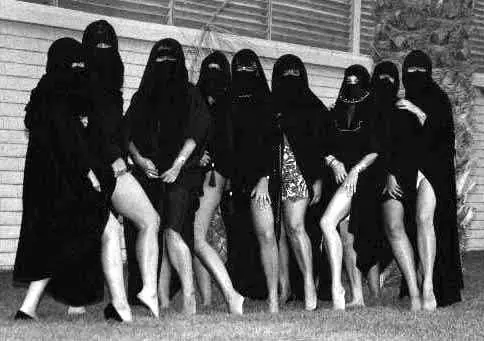 Arturo Pérez-Reverte: La burka voluntaria