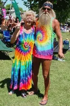 Peace & Love   -Movimiento Hippie-