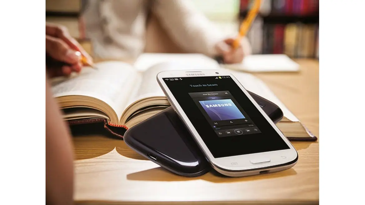 Samsung lanzaría el Galaxy S IV en febrero