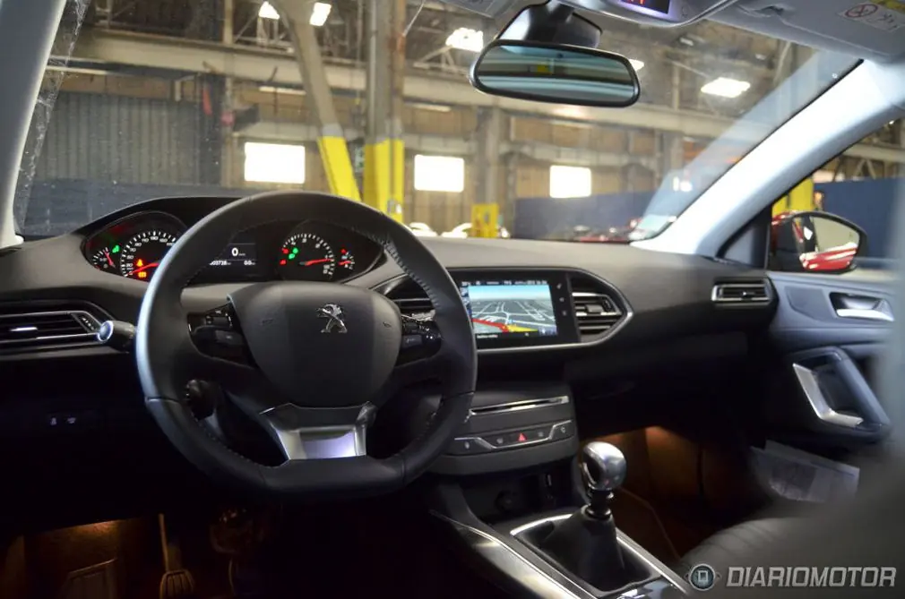 Peugeot 308 1.2 PureTech 130 CV, presentación y prueba