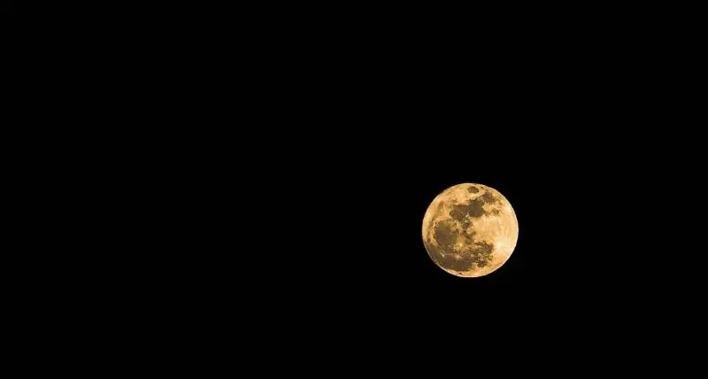 ¿Qué es la superluna?
