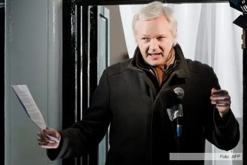a dos años del asilo, julian assange denunció