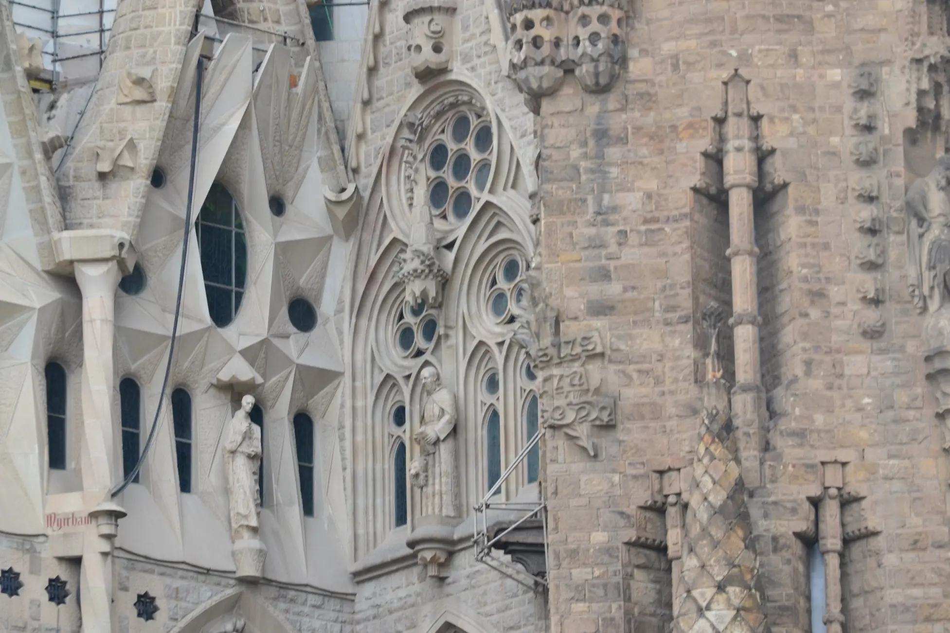 Templo Expiatorio De La Sagrada Familia De Gaudí parte 1