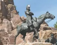 Lo que no cuenta la historia sobre san Martin