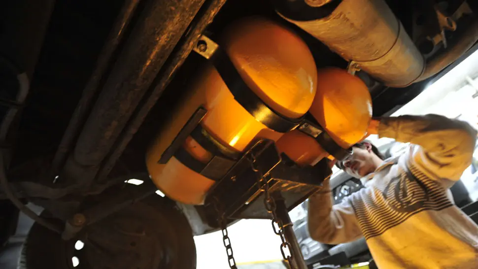 Instalación del equipo GNC en el auto