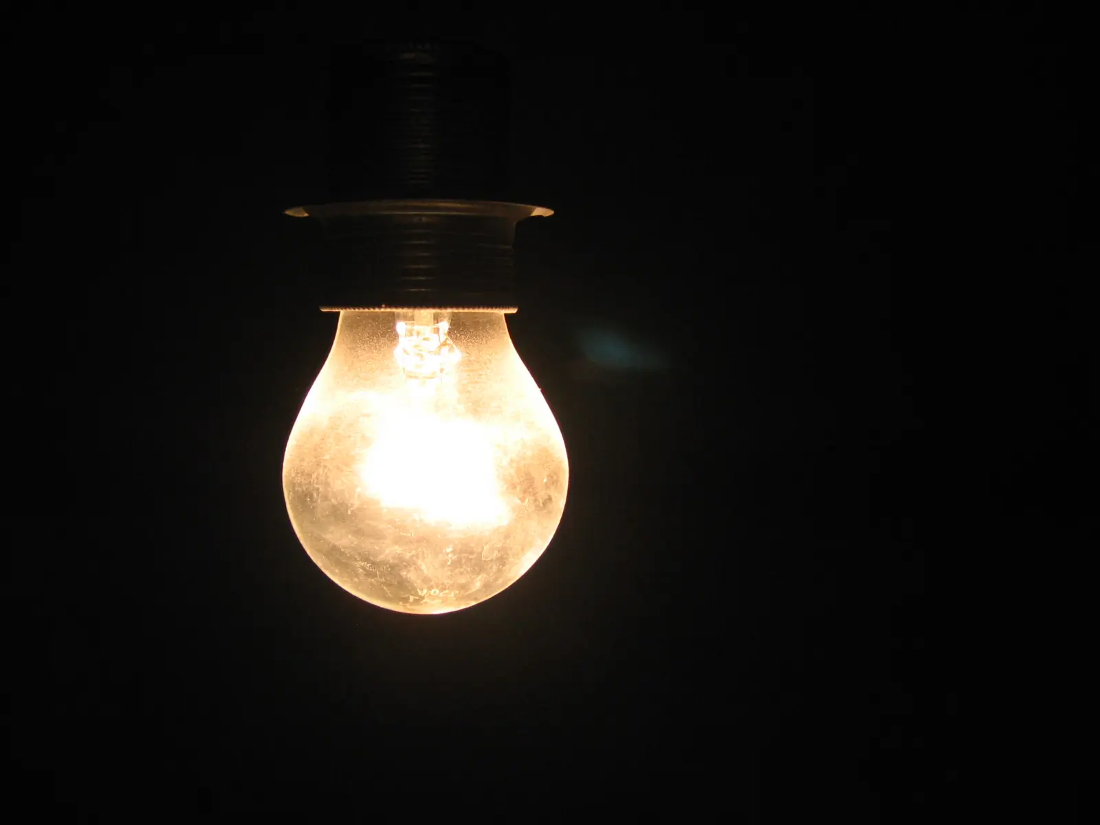 Luces Apagadas (Creepypasta)