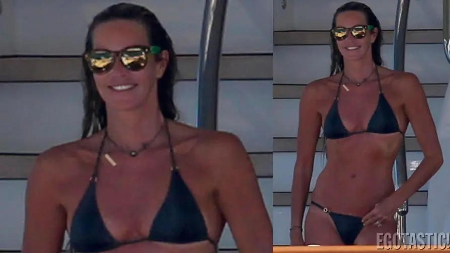 Increible modelo en bikini a los 50 !!!
