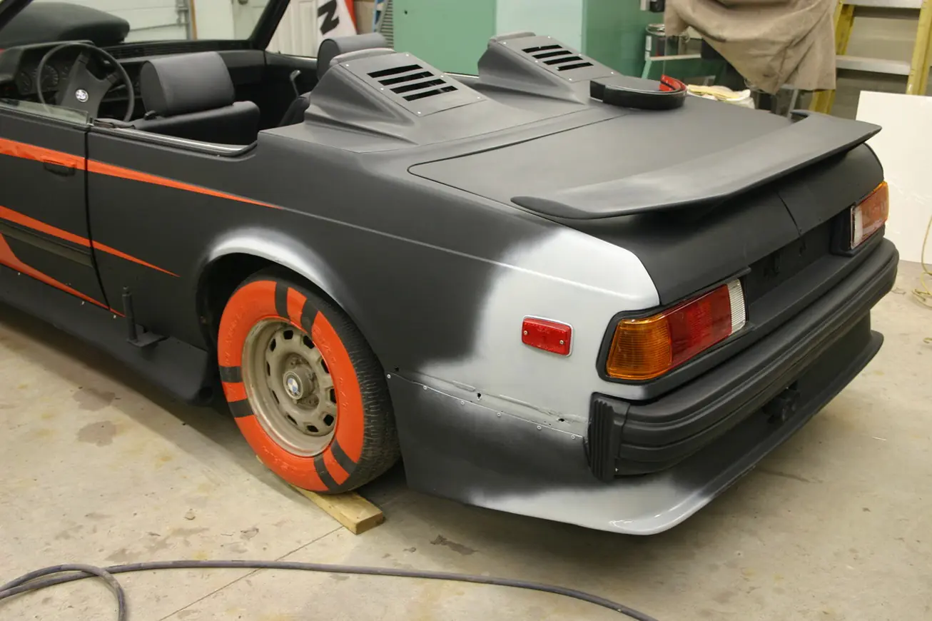 Restauracion del BMW de Griff Tannen