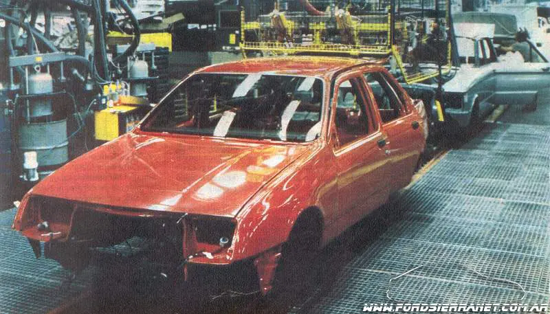 Grandes enemigos Renault Fuego-Ford Sierra