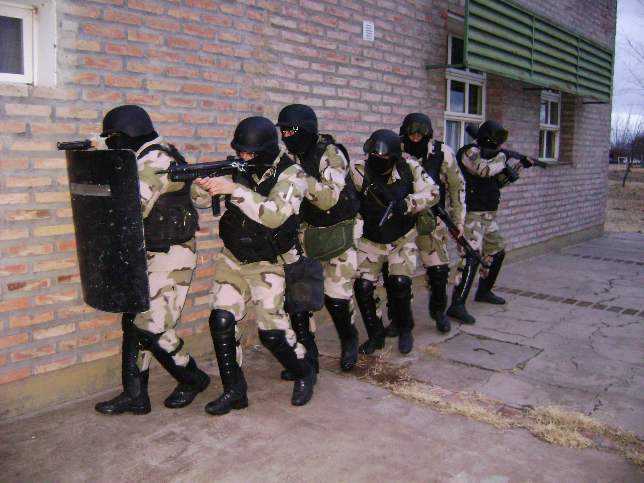 Policia