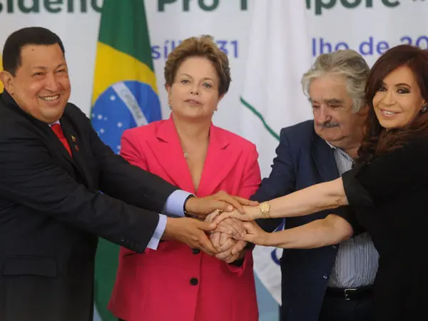 "O Brasil esta com Chavez" Hip Hop
