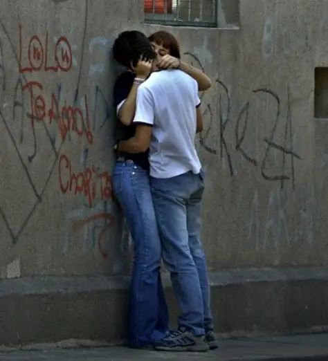 Verdades y mitos del debut sexual...