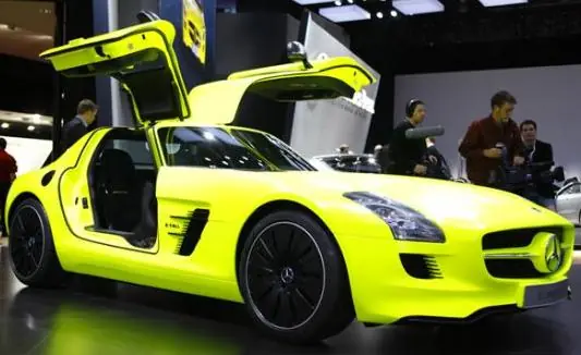 Mercedes-Benz presenta el vehículo eléctrico SLS AMG E-Cel