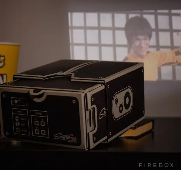 Convierte tu smartphone en un proyector por sólo 18 €