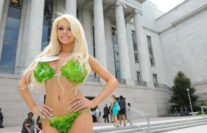 Una bikini para "comérsela" + extras
