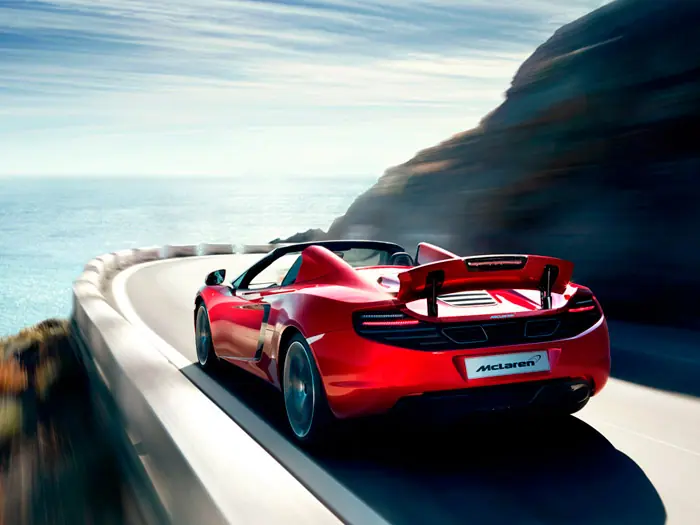 Soy CR7 y tengo un McLaren 12C Spider, que hdp...