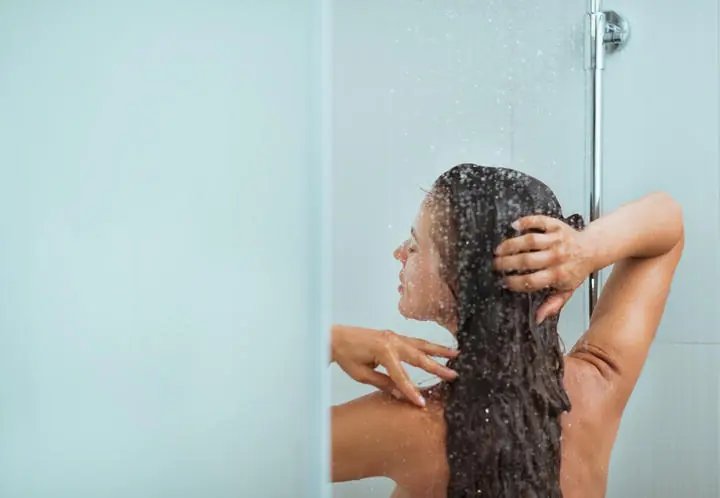 Bañarse todos los días podría ser perjudicial