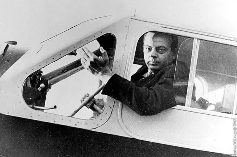 Saint Exupéry, lo leiste. A 70 años de su muerte.
