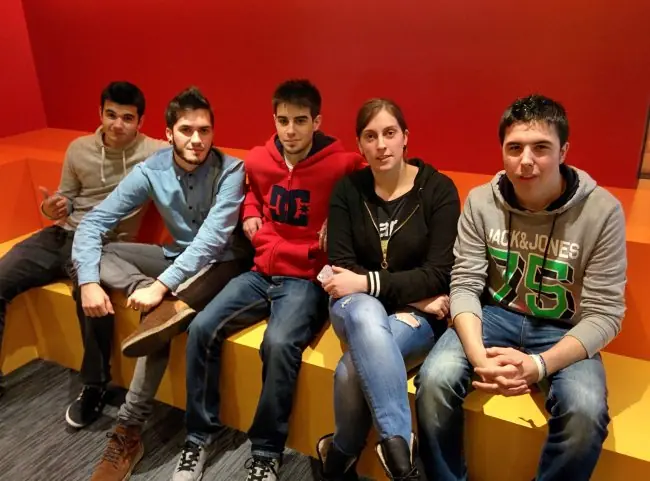 Willyrex: "Chicos, no dejen sus estudios para ser youtuber"