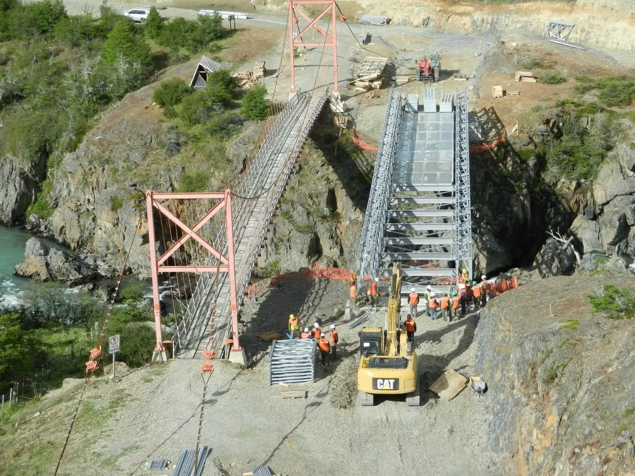Primeros 9 Puentes de Acero en Patagonia Chilena