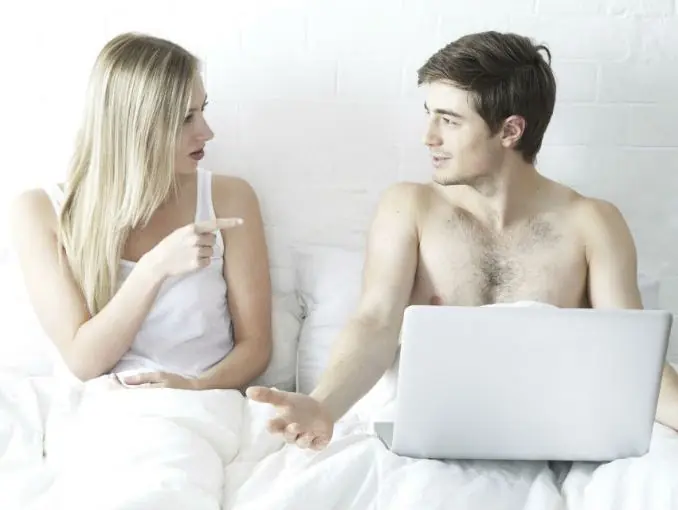 ¿Es normal que mi novio se masturbe?