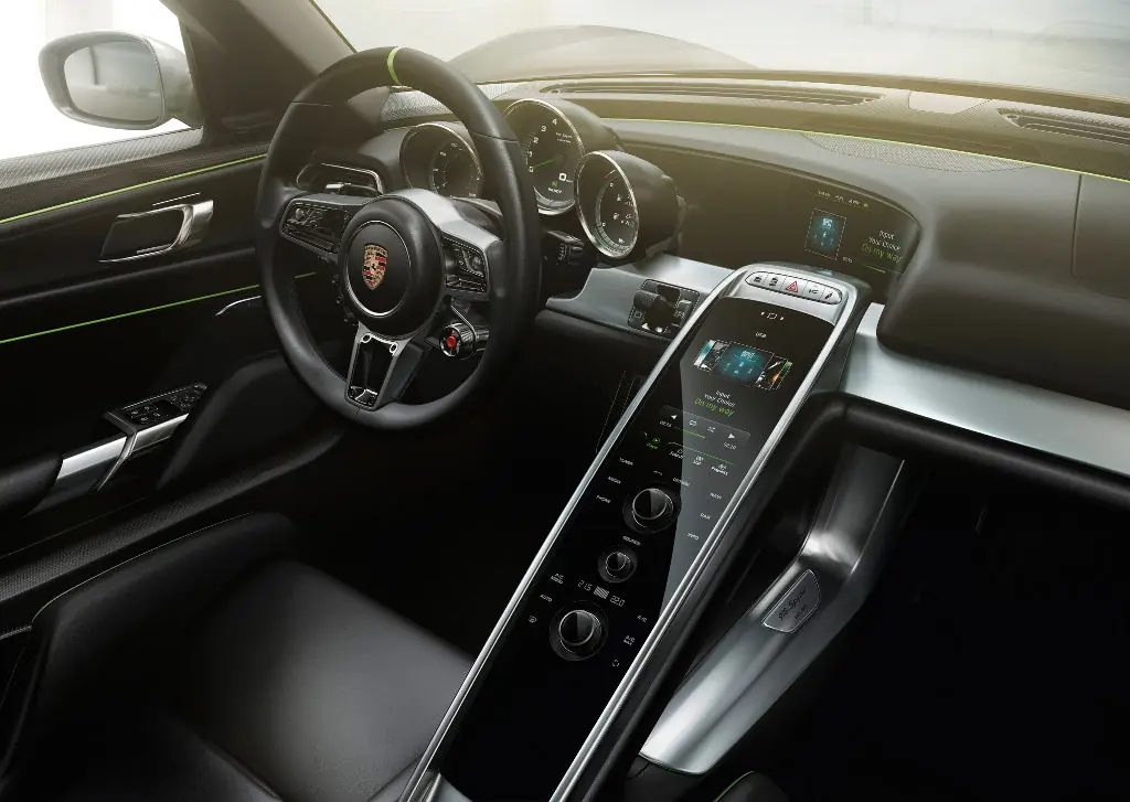 Cohete híbrido: conociendo al Porsche 918 Spyder