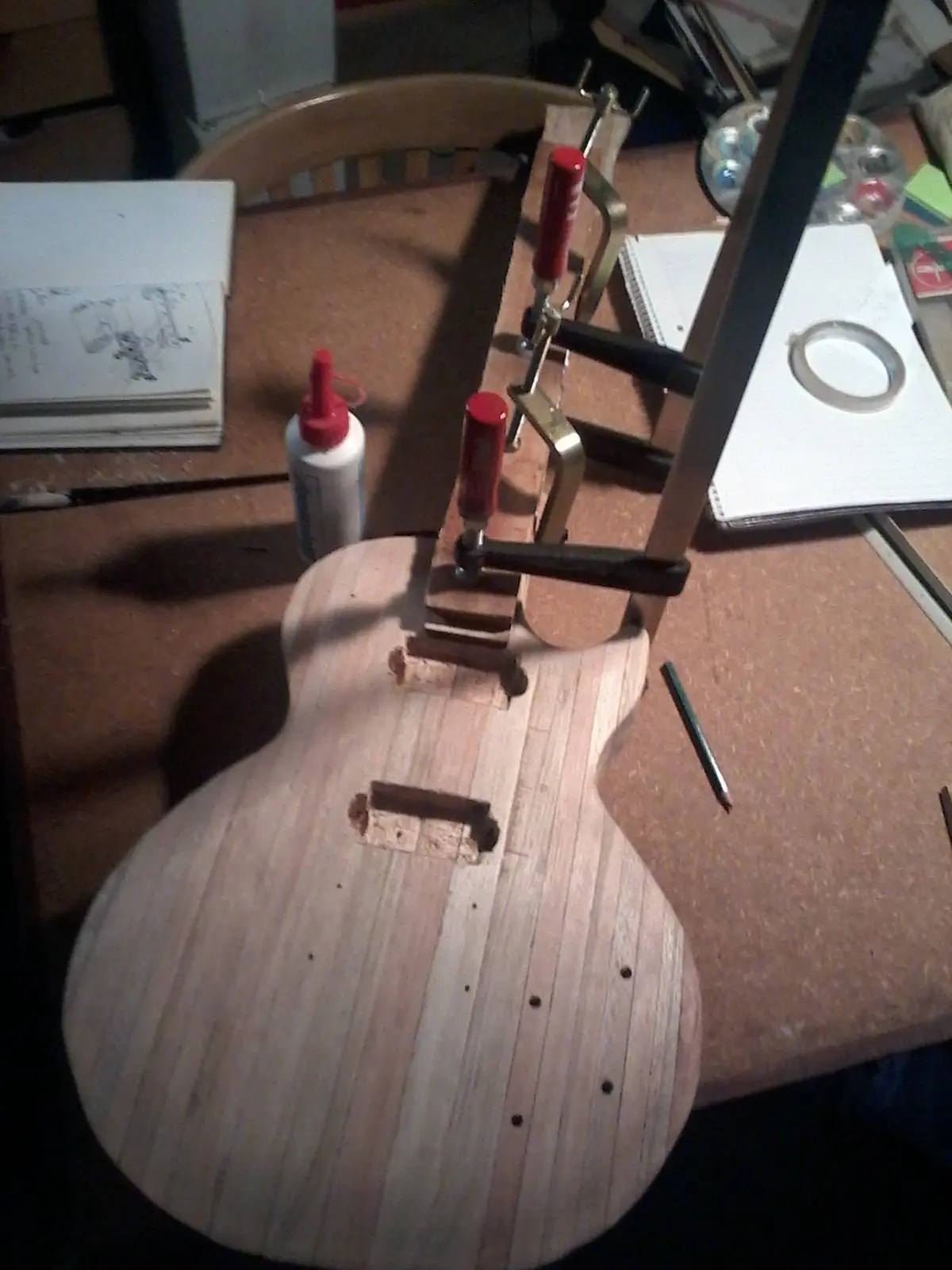Hacete tu propia Les Paul con 2 pallets
