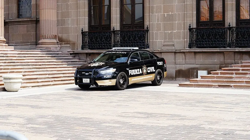 Policia