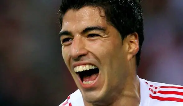Las orejas de Luis Suarez