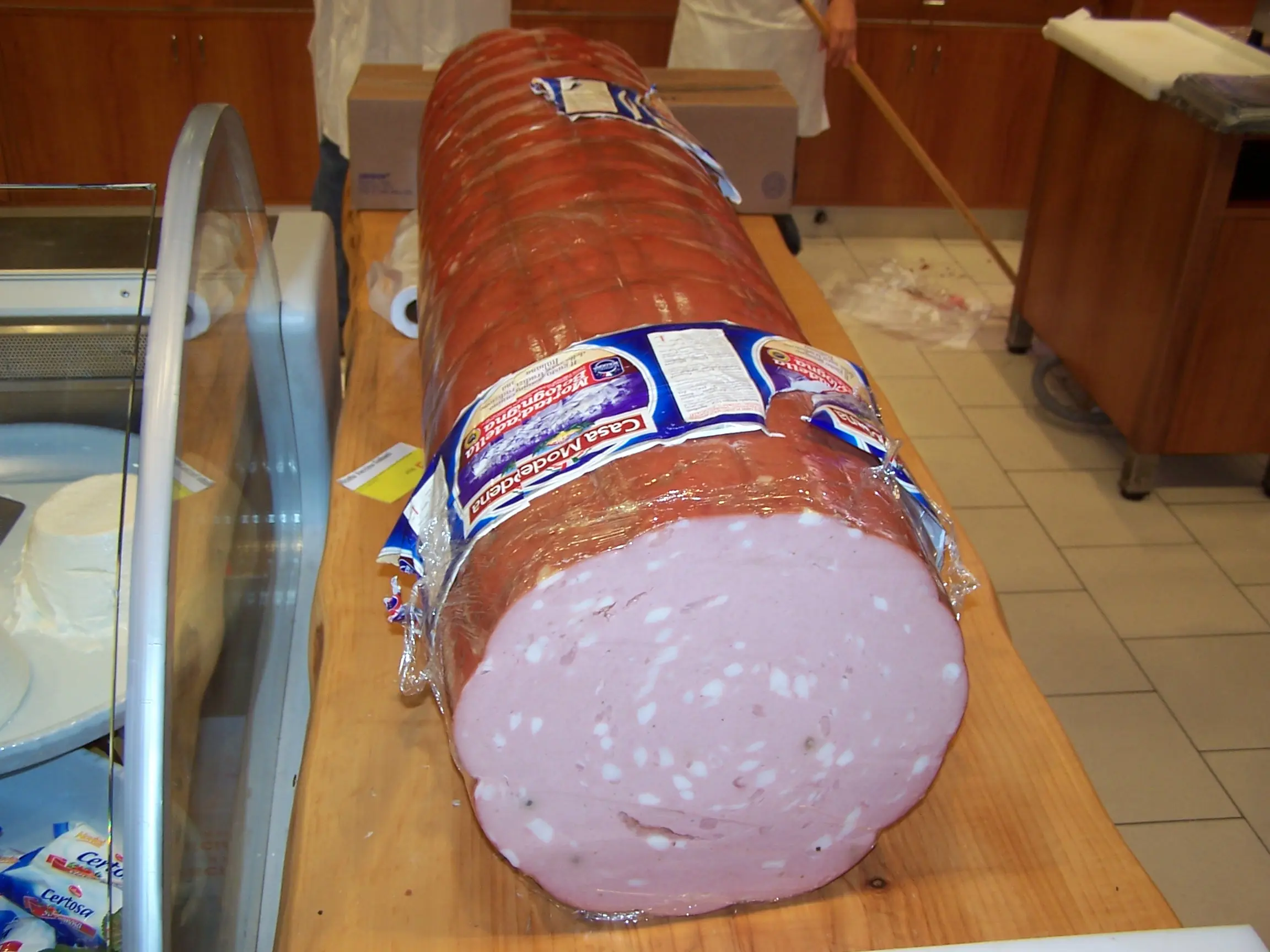 Mortadela, la comida de los mortales