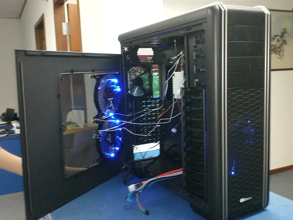 bitfenix