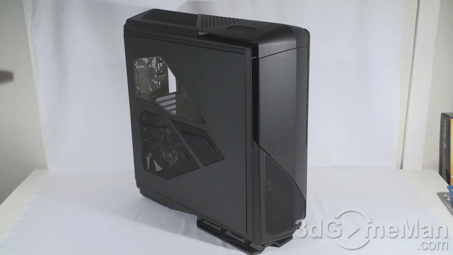 NZXT