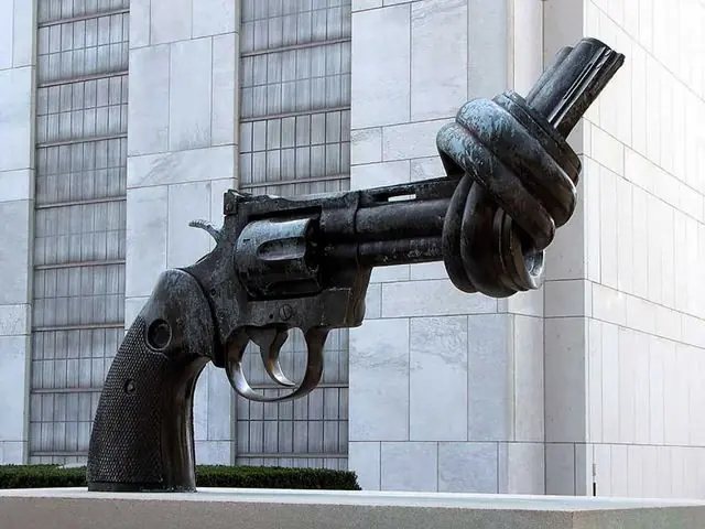 20 esculturas y estatuas creativas alrededor del mundo