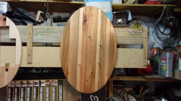 reloj de madera