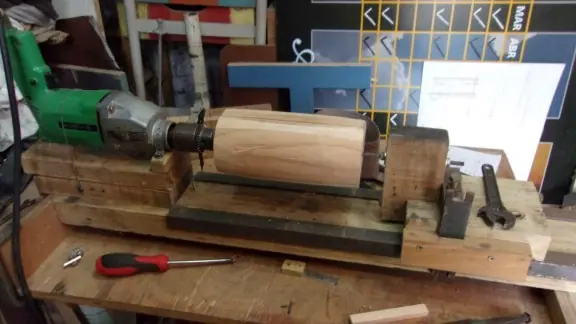 objetos mecanicos en madera