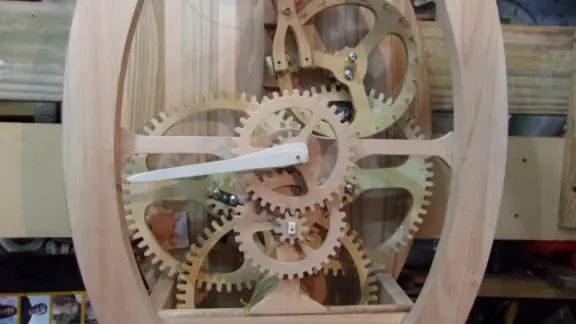 objetos mecanicos en madera