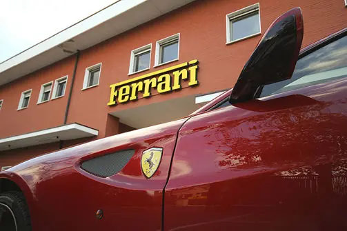 Probamos el Ferrari FF: Oda a una nueva estirpe