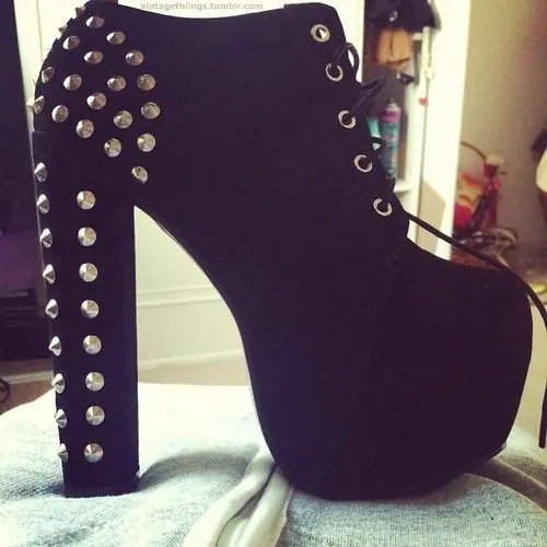 More shoes for beautiful girls!