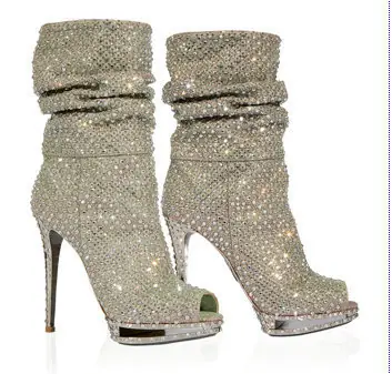 More shoes for beautiful girls!