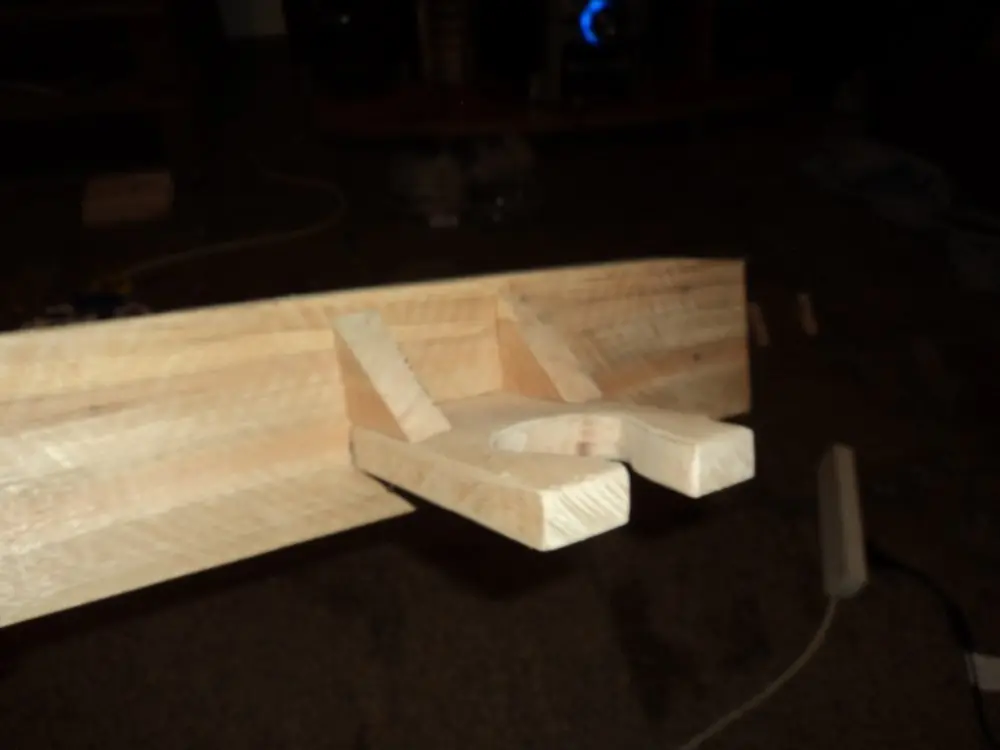 Soporte de pared para Guitarra eléctrica (madera reciclada)