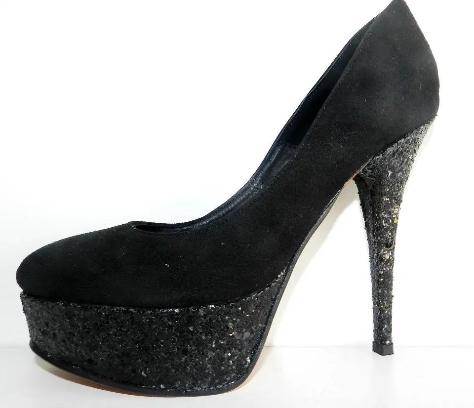 More shoes for beautiful girls!