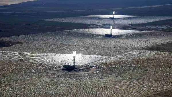 Panel solar, "freidora" de palomas