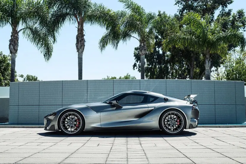 Toyota Revela