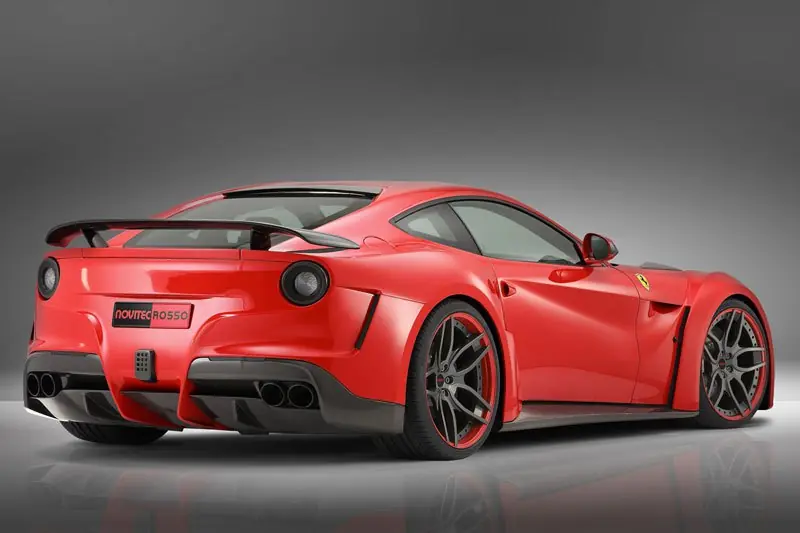 por Novitec Rosso