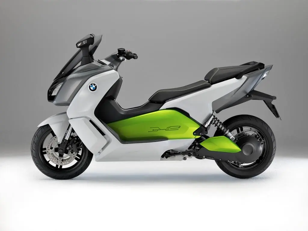 BMW C Evolution - Scooter Eléctrico { Imágenes }