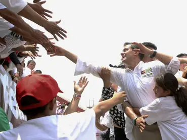 Más de 10 mil personas esperan a Peña Nieto en Lagos de Mo