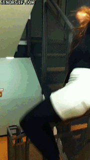 16 gifs de mujeres muy borrachas