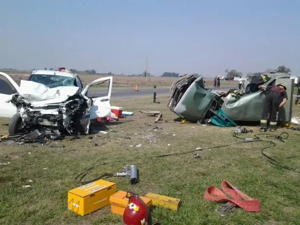 La ruta provincial 51 entre Ramallo y Arrecifes mata