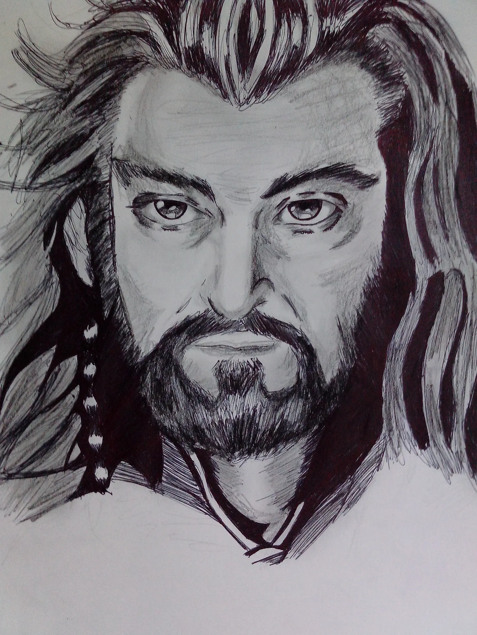 dibuje a Thorin escudo de roble