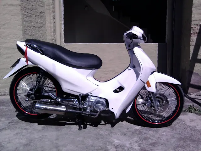 pinte mi moto solito y te lo muestro....